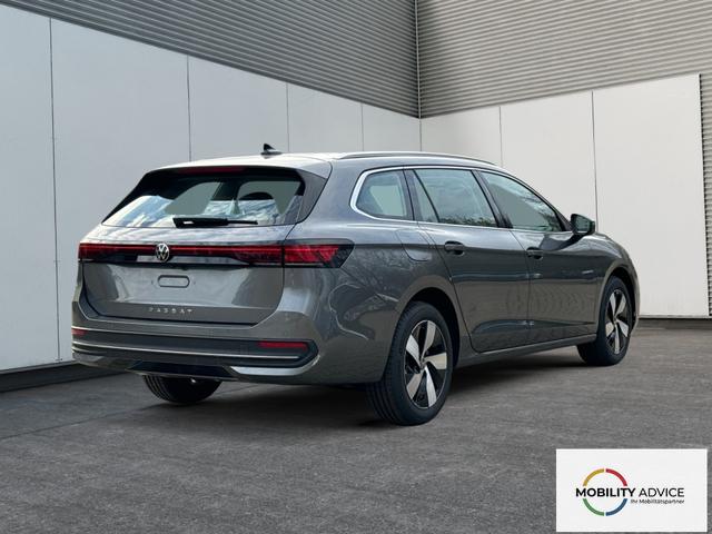 Volkswagen / Passat Variant / Grau / / / DSG+AHK+MASSAGE+NAVI+ACC+KAMERA+LED+17 ALU