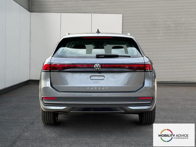 Volkswagen / Passat Variant / Grau / / / DSG+AHK+MASSAGE+NAVI+ACC+KAMERA+LED+17 ALU