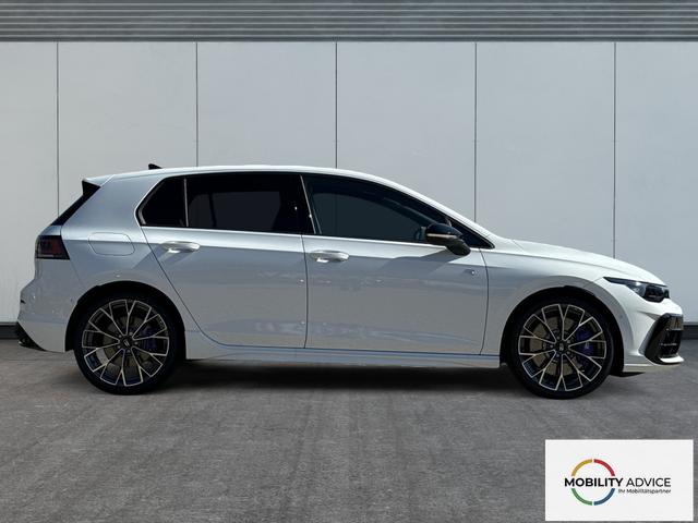 Volkswagen / Golf / Wei&szlig; / / / 4x4+PANO+MATRIX+HUD+HARMAN+NAVI+360 KAMERA+19 LM
