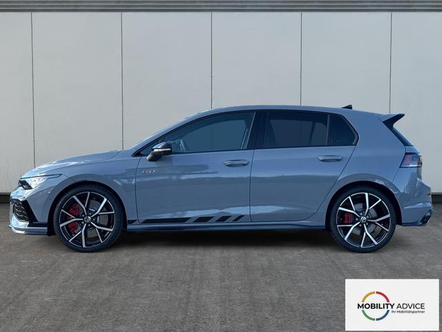 Volkswagen / Golf / Grau / / / PANO+MATRIX+HUD+HARMAN+NAVI+360 KAMERA+19 LM