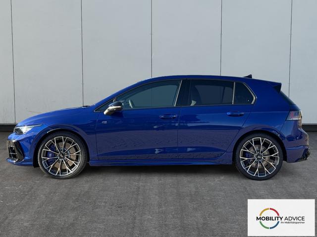 Volkswagen / Golf / / / / 4x4+PANO+MATRIX+HUD+HARMAN+NAVI+360 KAMERA+19 LM
