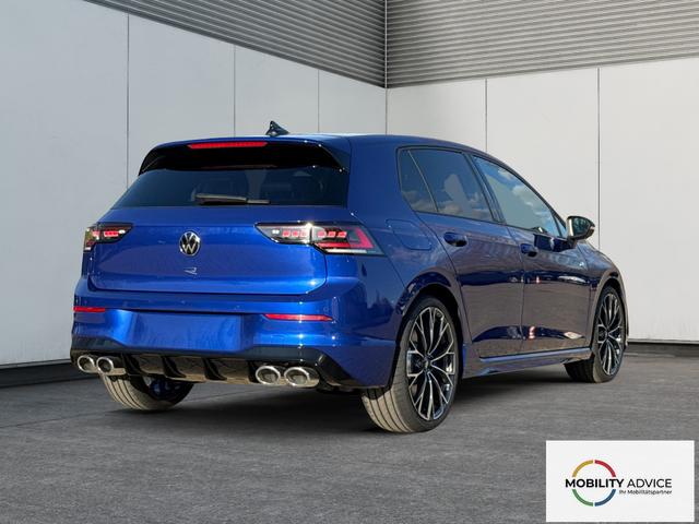 Volkswagen / Golf / / / / 4x4+PANO+MATRIX+HUD+HARMAN+NAVI+360 KAMERA+19 LM