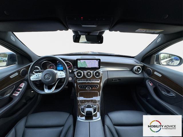Mercedes-Benz / C-Klasse / Blau / / / C 300 T AMG-Line+LED+NAVI+KAMERA+19AMG-Felgen+el.HECK