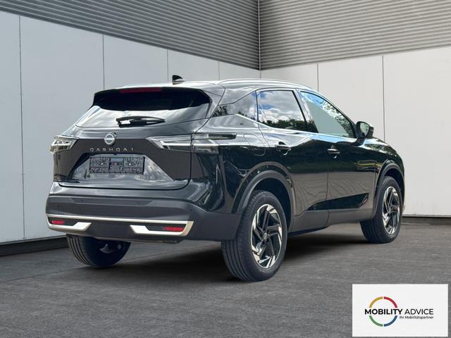 Nissan / Qashqai / Schwarz / / / EL.HECKKL+HEAD-UP+KAMERA+ACC+PDC+SHZ+LED 