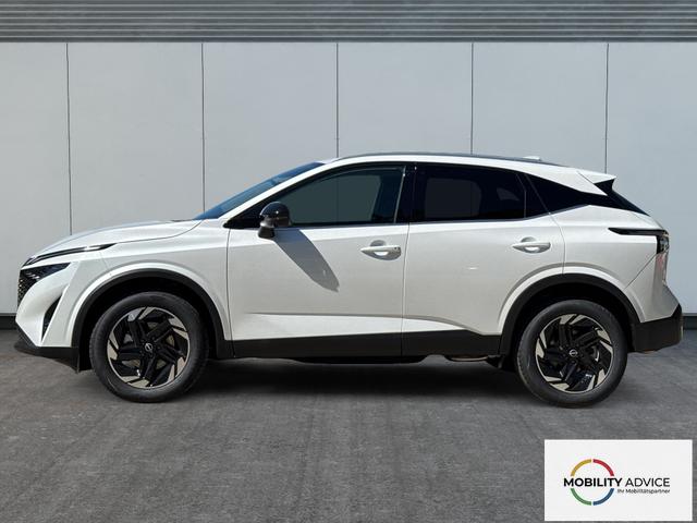 Nissan / Qashqai / Wei&szlig; / / / EL. HECKKL+HEAD-UP+KAMERA+ACC+PDC+SHZ+LED , Beispielbilder, ggf. teilweise mit Sonderausstattung