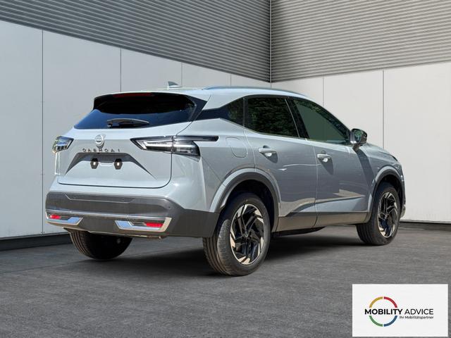 Nissan / Qashqai / Grau / / / EL.HECKKL+HEAD-UP+KAMERA+ACC+PDC+SHZ+LED , Beispielbilder, ggf. teilweise mit Sonderausstattung