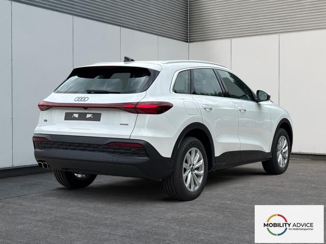Audi / Q5 / Wei&szlig; / / / QUATTRO+NAVI+KAMERA+AHK+SHZ+PDC+ACC