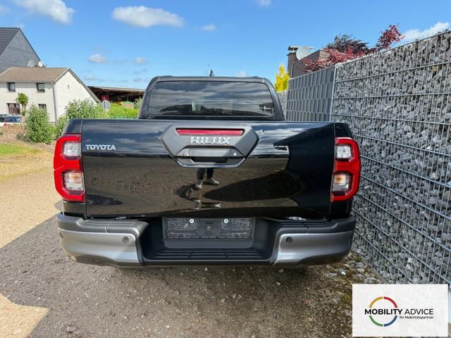 Toyota Hilux 2.8 D4D 48V AT Invincible Bronze or Black 