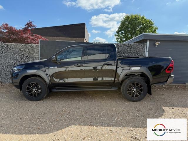 Toyota Hilux 2.8 D4D 48V AT Invincible Bronze or Black 