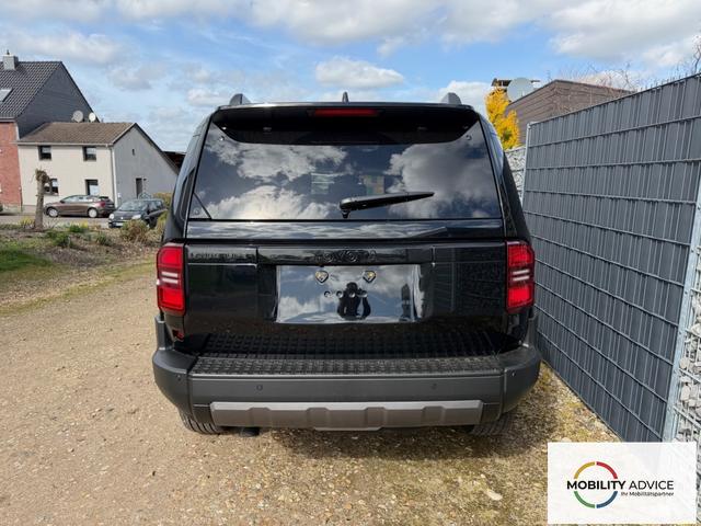 Toyota Land Cruiser 2.8 D-4D 5-S AT 48V 4WD Pano JBL 20" Head Up 360 
