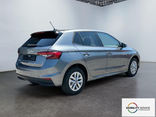 Skoda Fabia Extra Plus 1,0 MPI Klima SmartLink Einparkhilfe 5J Garantie LED Alu Felgen Kamera Sitzheizung Bluetooth 
