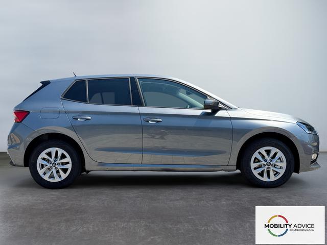 Skoda Fabia Extra Plus 1,0 MPI Klima SmartLink Einparkhilfe 5J Garantie LED Alu Felgen Kamera Sitzheizung Bluetooth 