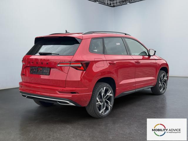 Skoda Karoq Sportline 1,5 TSI DSG 2ZKlimaautomatik Canton Anh&auml;ngerkupplung Totewinkel Assistent 2 x Einparkhilfe Kamera 19 Zoll Felgen adaptiver Tempomat 5J Garantie 