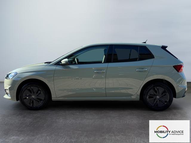 Skoda Fabia Extra Plus 1,5 TSI 2 ZoKlima ACC Navi 2x Einparkhilfe Kessy beheiztes Lenkrad Sitzheizung Sunset 5J Garantie 