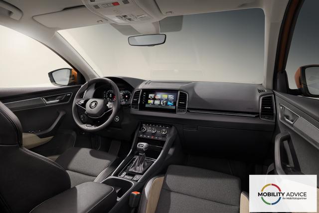 Skoda Karoq Extra 2,0 TDI 2ZoKlima Kamera 2x Einparkhilfe Alu Felgen 5J Garantie Sitzheizung LED Scheinwerfer ACC 