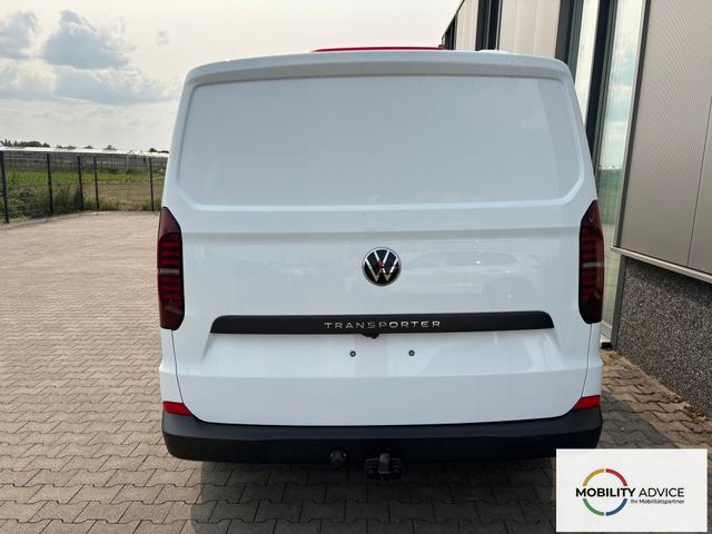 Volkswagen T7 Kastenwagen Basis 2.0 TDI 170PS AUTOMATIK LANGER RADSTAND, Parksensoren hinten, Tempomat, Zentralverriegelung + Keyless Start, Radio 13" Wireless App-Connect, Schiebet&uuml;re rechts, Heckklappe 