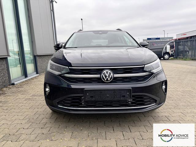 Volkswagen Taigo LIFE 1.5 TSI 150PS DSG/AUTOMATIK, Deep-Black-Metallic, 17" Alu Aberdeen, MATRIX-LED, Sitzheizung, Climatronic, Parksensoren vorn/hinten, R&uuml;ckfahrkamera, Radio Ready2Discover + Wireless App-Connect, Keyless Access, Licht-/Sicht, Privacy-Glas, M-Lederlenkrad 