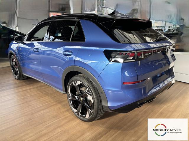 Volkswagen T-Roc R-Line 1.5 eTSI mild-hybrid 150PS DSG, 18" Alu, Sportsitze, Privacy-Glas, Sitzheizung, M-Lederlenkrad beheizt, Keyless, Digital Cockpit Pro, Alarmanlage, ACC Tempomat, 3Z-Climatronic, ParkAssist + Kamera, Radio 12,9"/Wireless App-Connect, LED-Scheinwerfer PLUS 