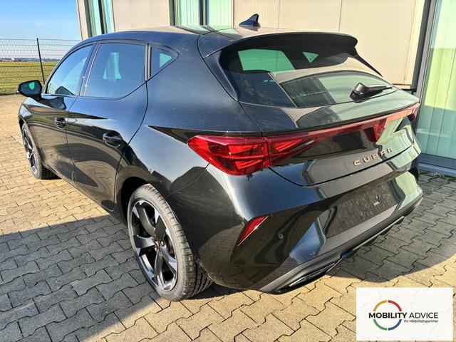 Cupra Leon Basis 1.5 TSI 150PS, 5 Jahre Garantie, METALLIC EDGE-PAKET (KEYLESS, ALARM, R&Uuml;CKFAHRKAMERA), SCHALENSITZE / FAHRERSITZ ELEKTRISCH, SITZHEIZUNG, 18" ALU, LED-Scheinwerfer, 3Z-Climatronic, ACC/Tempomat, Digitales Cockpit, Full Link, Parksensoren v/h, Privacy-Gla 