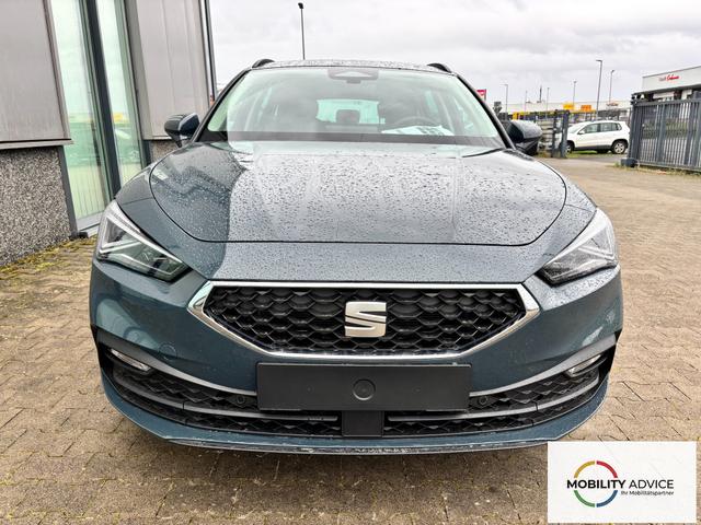 Seat Leon Sportstourer Style 1.5 TSI 115PS, Fjord-Blau, 5 Jahre Garantie, 16" ALU, MATRIX-LED, Privacy-Glas, Winter-Paket, 3-Zonen-Climatronic, ParkAssist, Parksensoren v/h, R&uuml;ckfahrkamera, Radio 10,4" + Full-Link, Tempomat, M-Lederlenkrad, variabler Ladeboden 