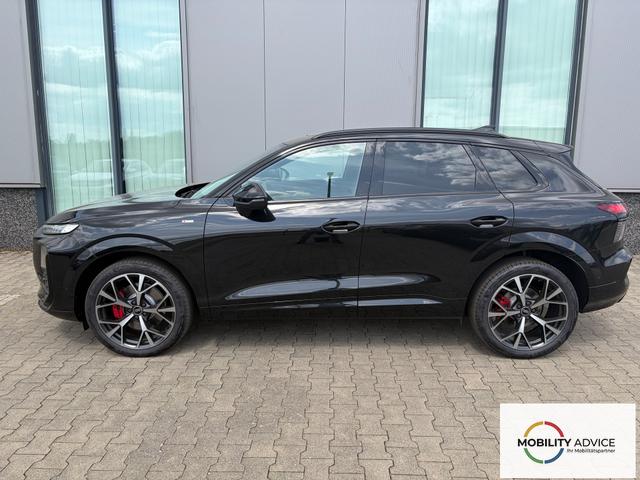 Audi Q3 Basis 2.0 TSI 204PS quattro (Allrad), 5 JAHRE GARANTIE, Technopaket PLUS, Metallic, Anh&auml;ngerkupplung, PANORAMADACH, DIGITALE MATRIX, Exterieur+Interieur S line Paket, 20" ALU 5-Speichen-Tripod, PRIVACY-Glas, SPORTPAKET, Exterieurpaket schwarz, Dynamikpaket 