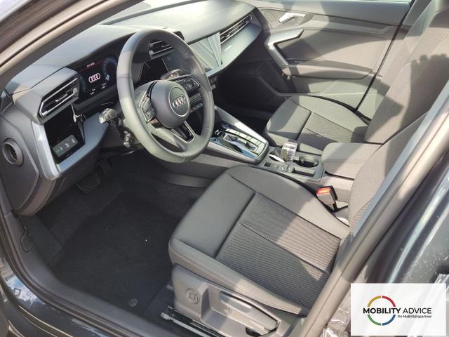 Audi / A3 Sportback / Grau / / / 