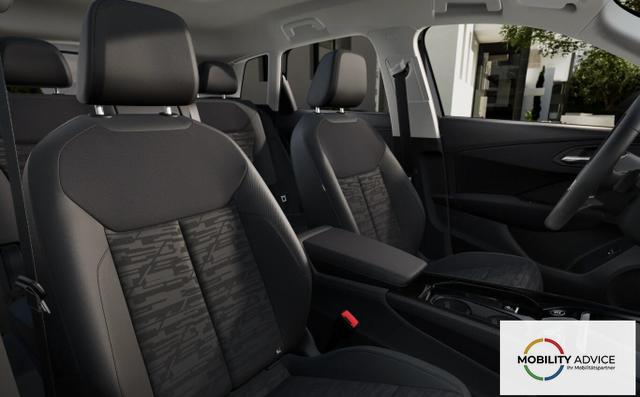 Audi Q3 Intense Tech LED+ KlimaP MMI+ Keyl PrivG 17" eHK PDC+ 