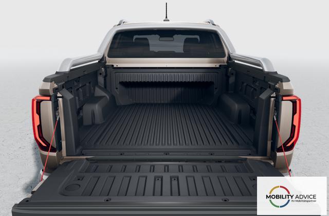 Volkswagen Amarok Aventura AHK Rollcover Chrom Matrix Leder 