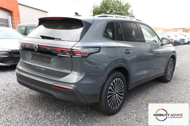 Volkswagen Tiguan DSG LED+ Pano Nav 5JGar IQ.DRIVE LM18Z 
