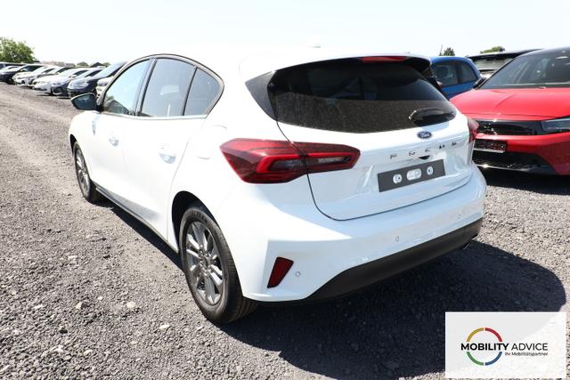 Ford Focus Titanium X ACC Nav LED Kam TotW KeyFree 