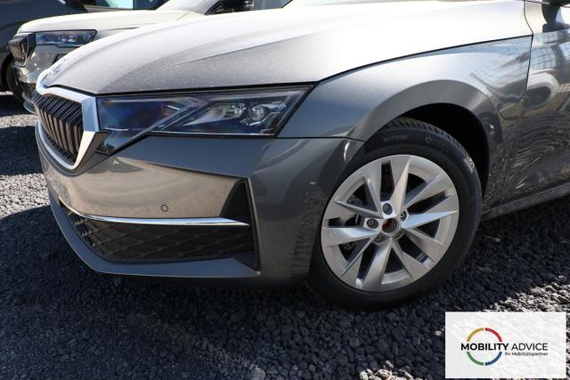 Skoda Octavia Combi Selection DSG Selec Matrix HUD Nav ACC Kessy 