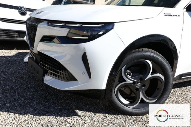 Alfa Romeo Junior SPORT SPECIALE Ibrida Q4 TechP 18"LM Navi 