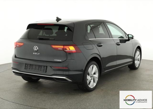 Volkswagen Golf 1.5 TSI eHybrid 150 kW VIII Style, AHK, Navi, Kamera, Side, LED-Plus 