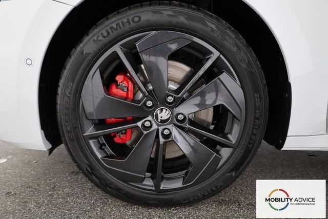 Skoda Octavia Combi 2.0 TSI 195 kW RS DSG, Pano, AHK, Navi, Matrix, Side, Winter, 5 J.-Garantie 
