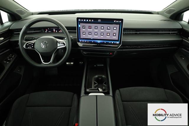 Volkswagen ID.7 Pro 210 kW Black, AHK, HuD, IQ.Light, IQ.Drive, AreaView, Side, Winter, 19-Zoll 