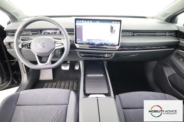 Volkswagen ID.7 Pro 210 kW Black, AHK, HuD, IQ.Light, IQ.Drive, AreaView, Side, Winter, 20-Zoll 
