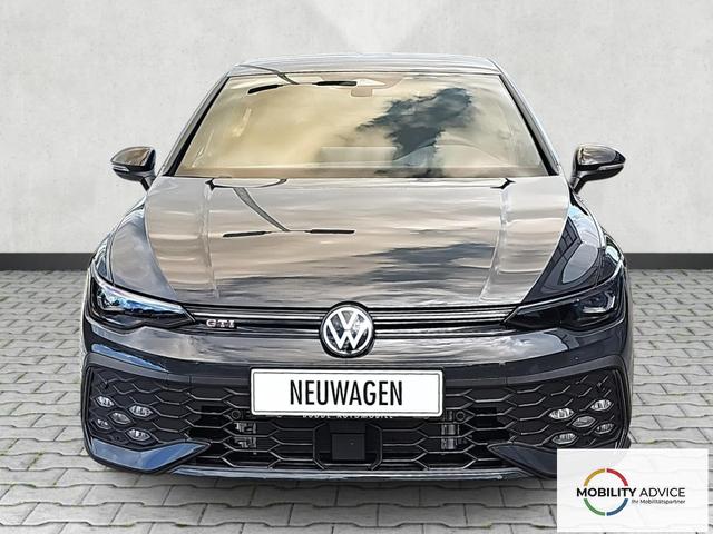 Volkswagen Golf 2.0 TSI 195 kW GTI DSG / IQ.Light Parklenkassist 