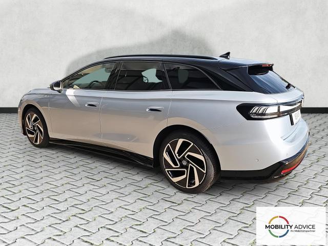 Volkswagen ID.7 Pro 210 kW Tourer BlackStyle AHK IQdr Intpaket 20Z 