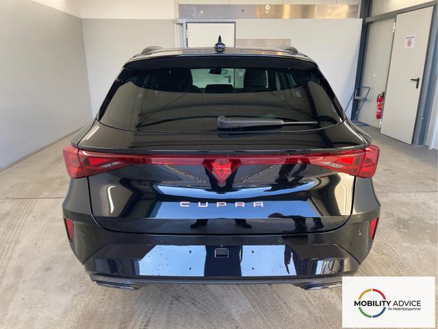 Cupra / Leon Sportstourer / Schwarz / / / 150PS TDI DSG AHK+Kamera+el. Heckklappe