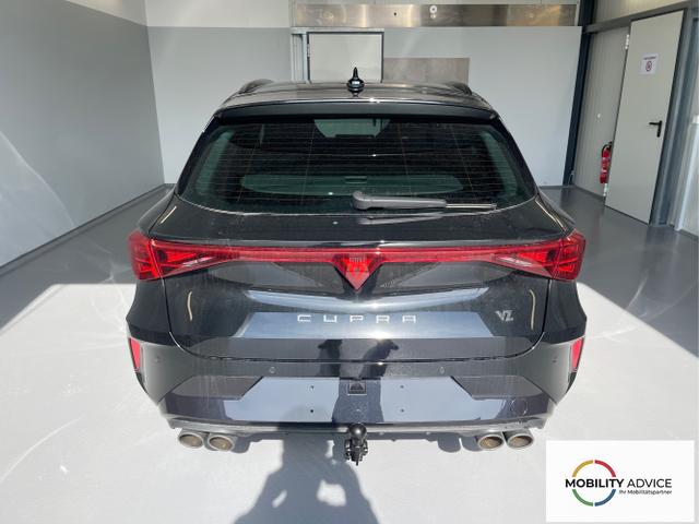 Cupra / Leon Sportstourer / Schwarz / / / 333PS DSG 4Drive Matrix+Navi+AHK+Alu19+Sitzheiz+IntelligentDrive
