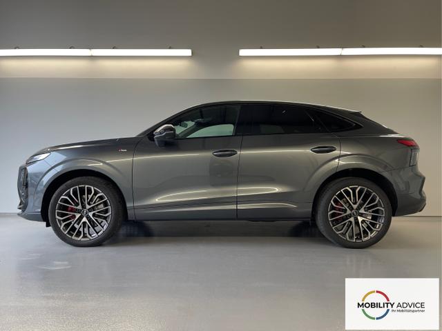 Audi / Q3 Sportback / Grau / / / TFSI 265 PS quattro S line Pano+TechPro+Matrix+AHK+HUD+Alu20+KlimaPlus+DCC+SONOS