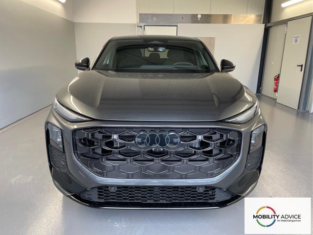 Audi / Q3 Sportback / Grau / / / TFSI 265 PS quattro S line Pano+TechPro+Matrix+AHK+HUD+Alu20+KlimaPlus+DCC+SONOS