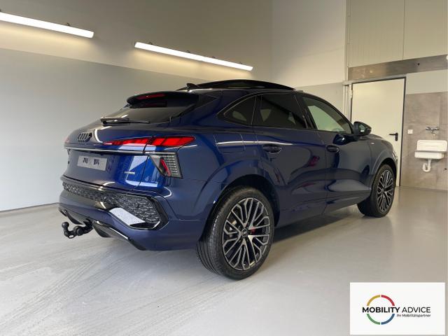 Audi / Q3 Sportback / Blau / / / TFSI 265 PS quattro S line Pano+TechPro+Matrix+AHK+HUD+Alu20+KlimaPlus+DCC+SONOS