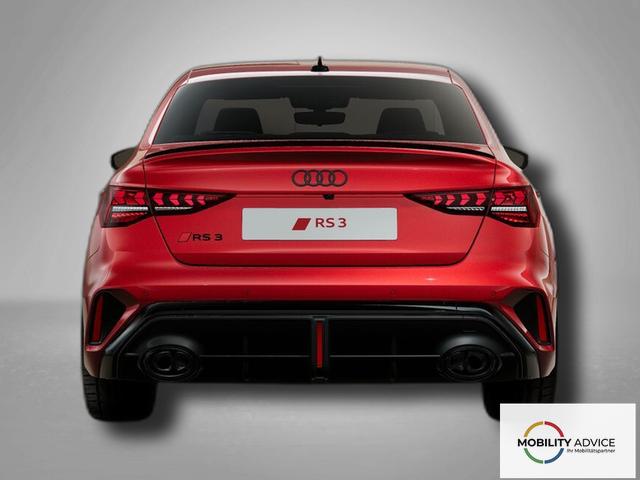 Audi RS3 Limousine 2.5 TFSI 7-Gang S tronic 
