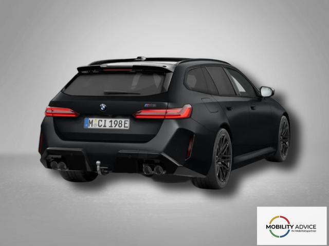 BMW M5 M 4.4 V8 Plug in Hybrid 8-Gang Steptronic 