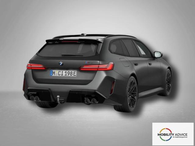 BMW M5 M 4.4 V8 Plug in Hybrid 8-Gang Steptronic 