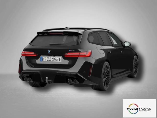 BMW M5 M 4.4 V8 Plug in Hybrid 8-Gang Steptronic 
