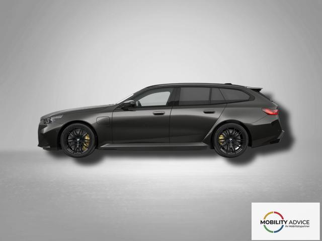 BMW M5 M 4.4 V8 Plug in Hybrid 8-Gang Steptronic 