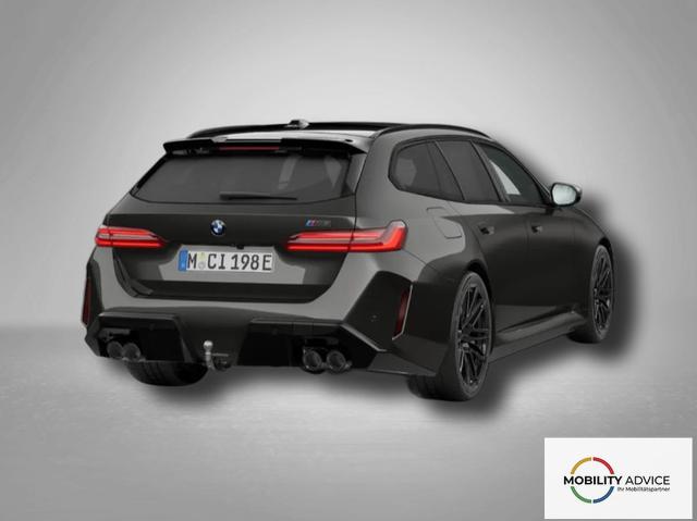BMW M5 M 4.4 V8 Plug in Hybrid 8-Gang Steptronic 