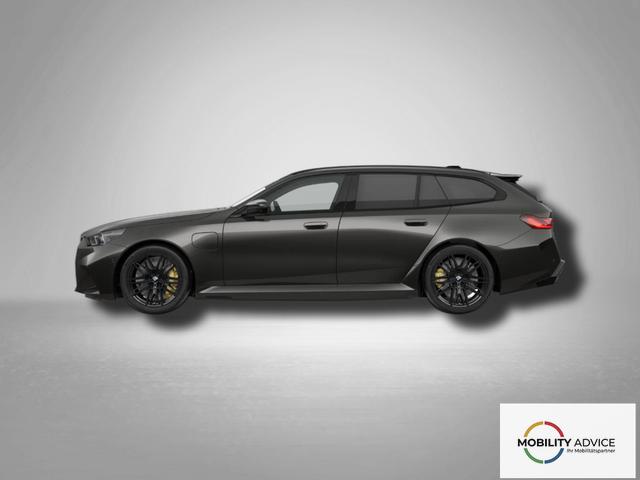BMW M5 M 4.4 V8 Plug in Hybrid 8-Gang Steptronic 